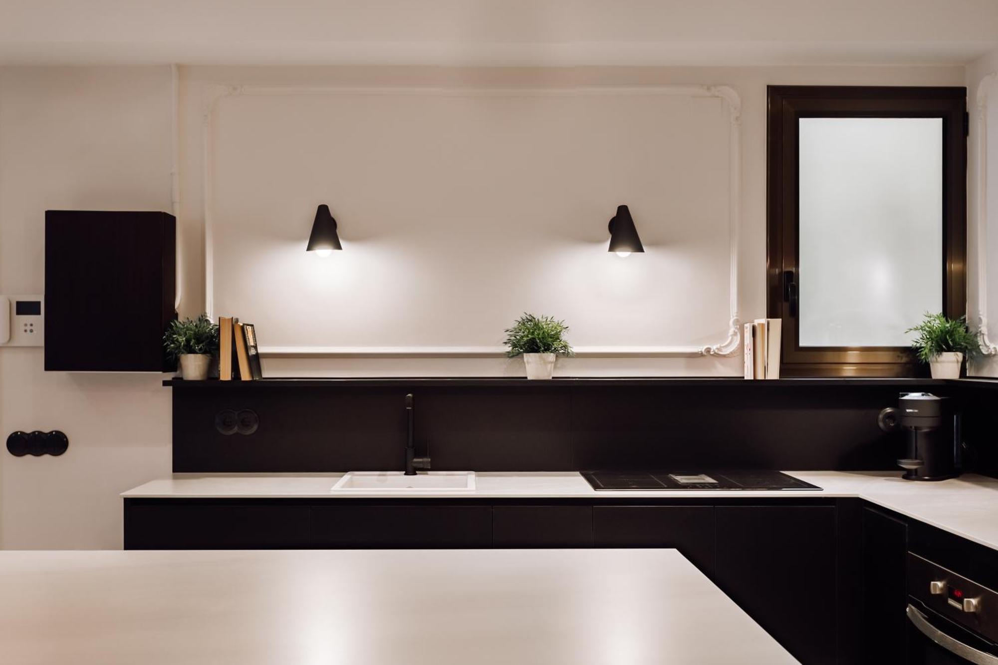 Lunalux Apartment Barcelona Exteriör bild